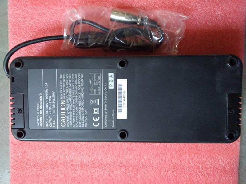 GIANT NC-SSC05GNT1 laptop Adapter